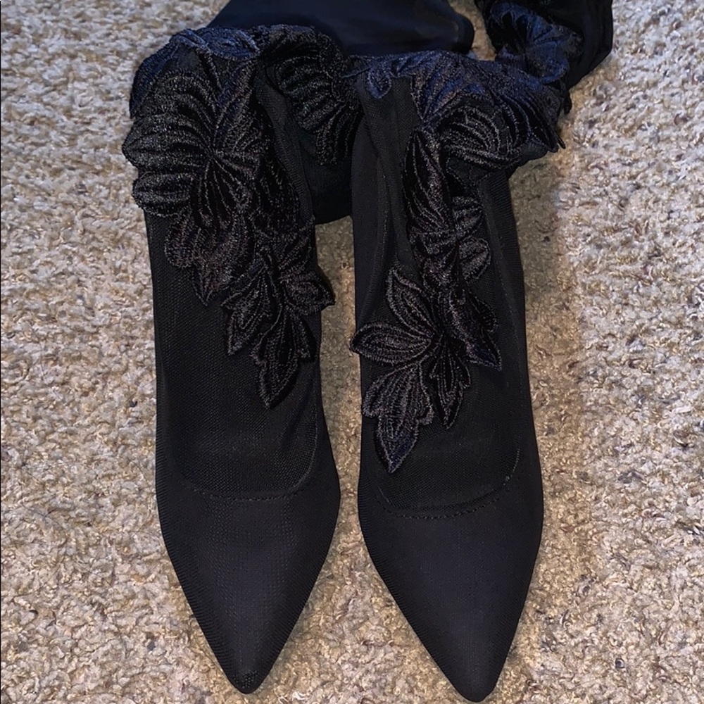 Lilliana black lace heels